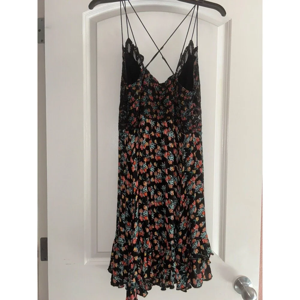 Free People Women’s Adella Slip Dress size L Ditsy Floral Lace Romantic Boho